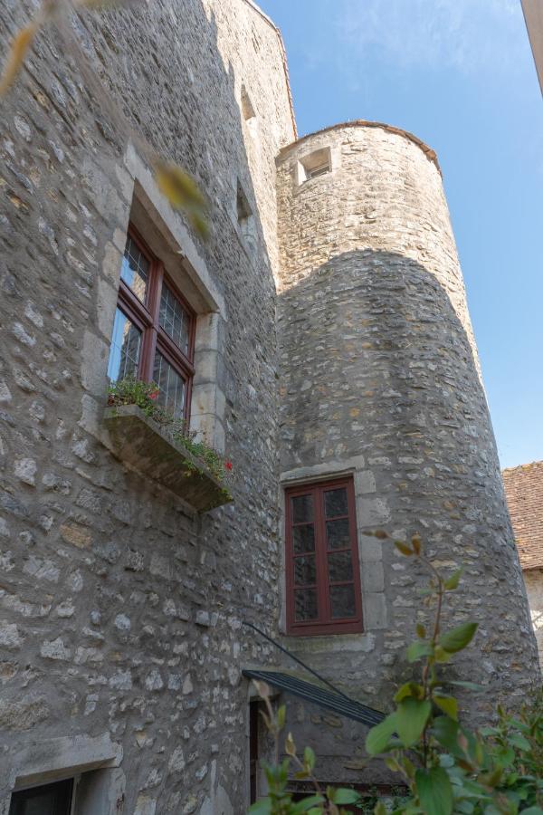 Appartement Meneau Ла-Шарите-сюр-Луар Экстерьер фото